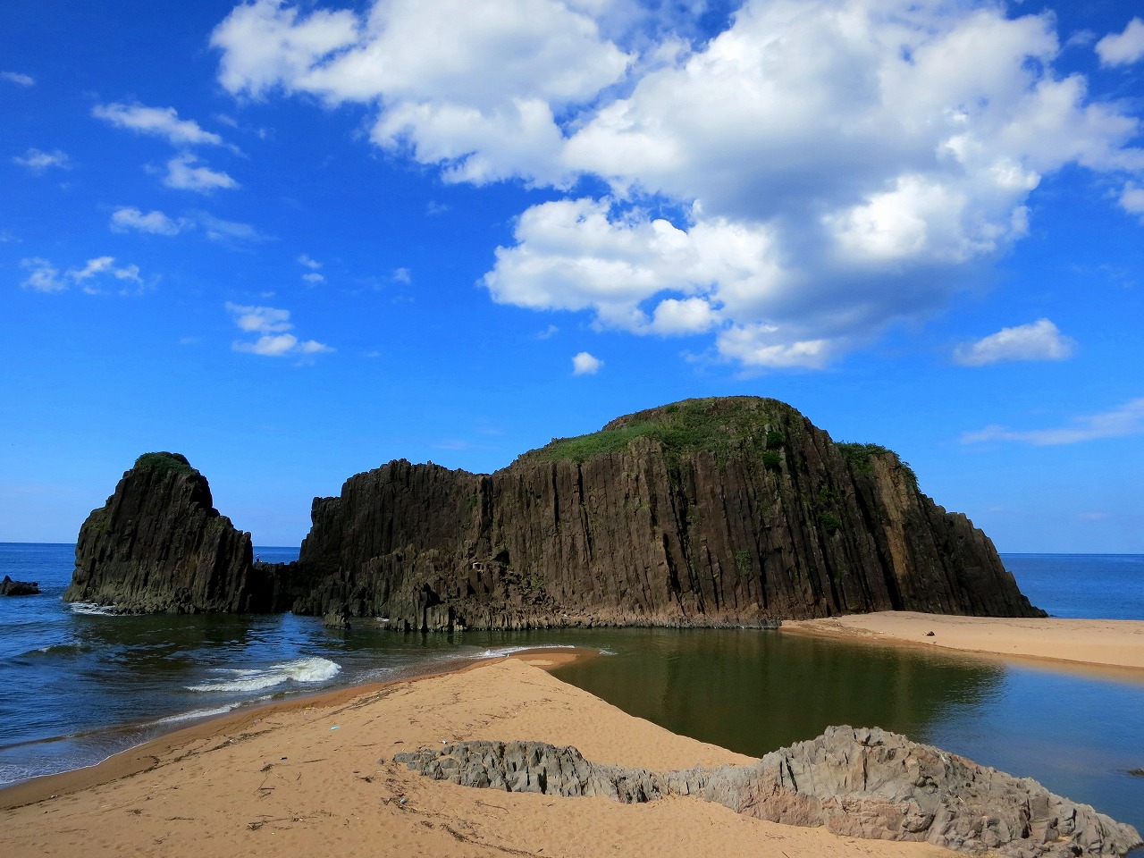 立岩